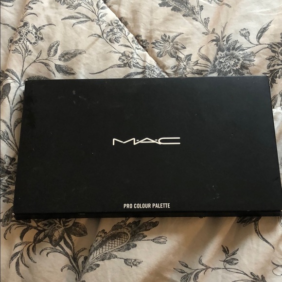 MAC Cosmetics Other - MAC pro color palette